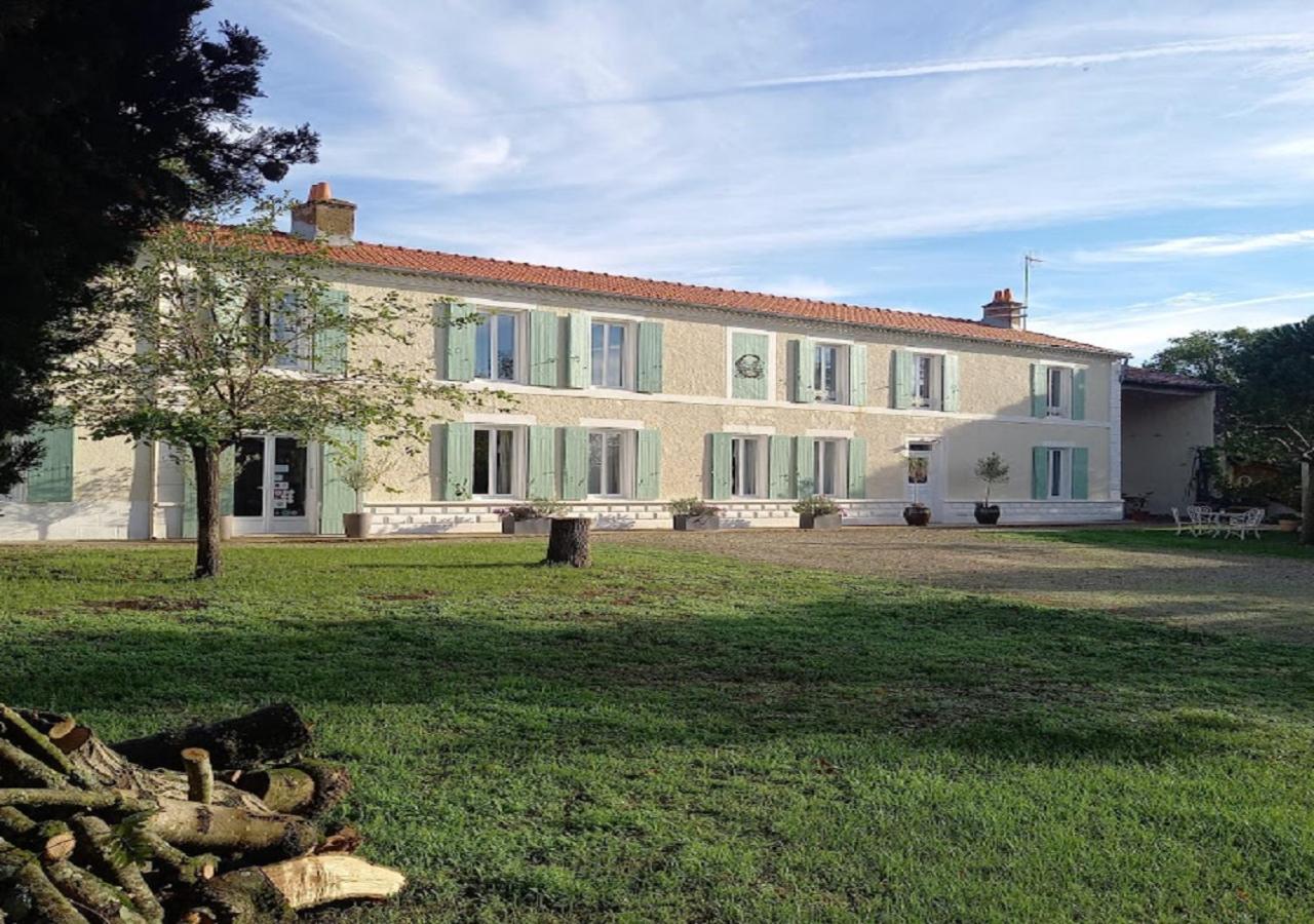 Les Grands Vents Hotel Chervettes Kültér fotó